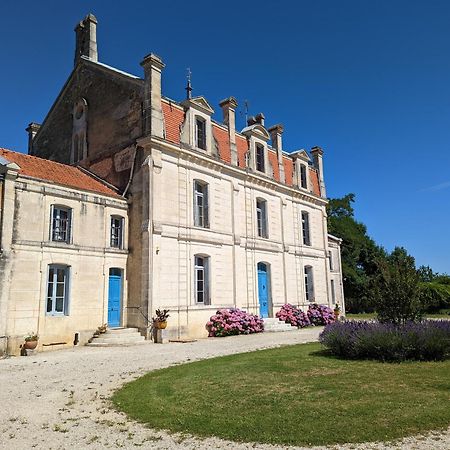 Domaine Du Faure Bed and Breakfast Chadurie Buitenkant foto