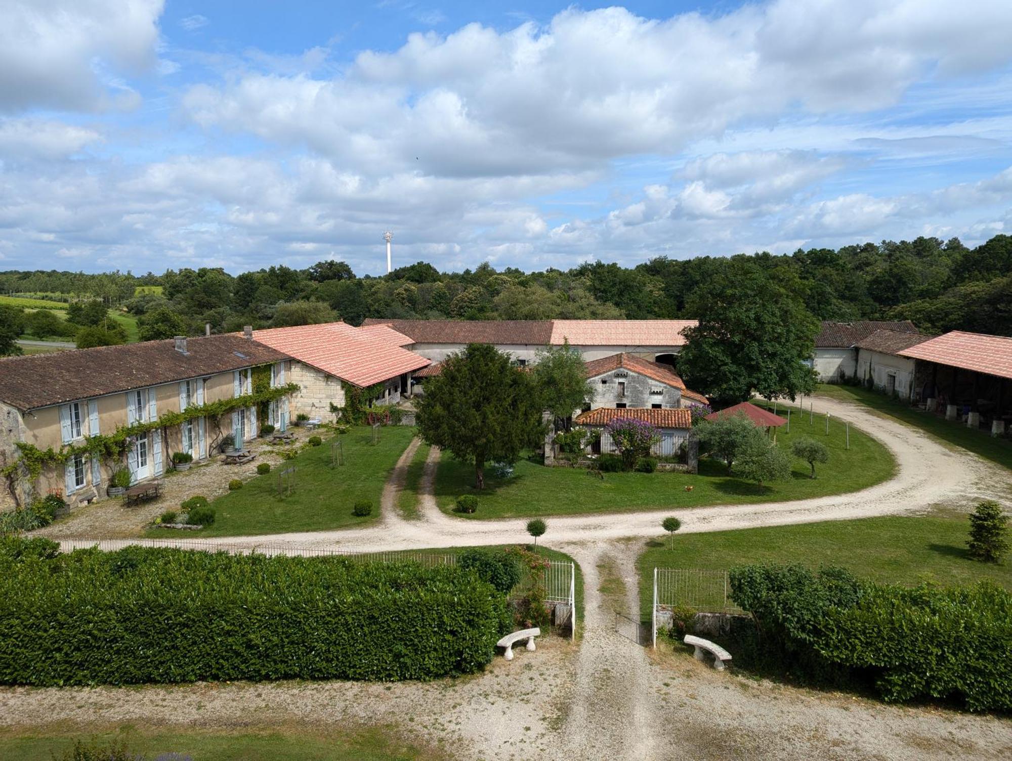 Domaine Du Faure Bed and Breakfast Chadurie Buitenkant foto